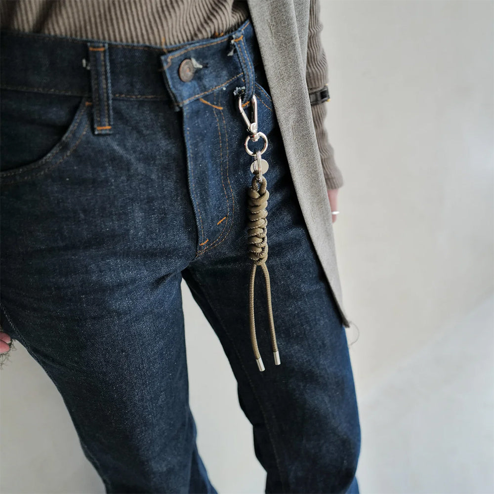 ITTI - CRISTY SNAKE KNOT CHARM / STCOW