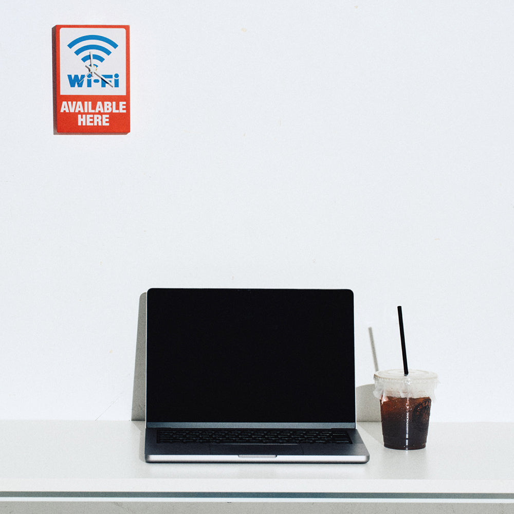 Mercedes Anchor inc. - WIFI CLOCK