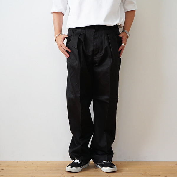 FARAH - TWO-TUCK WIDE TAPERED PANTS