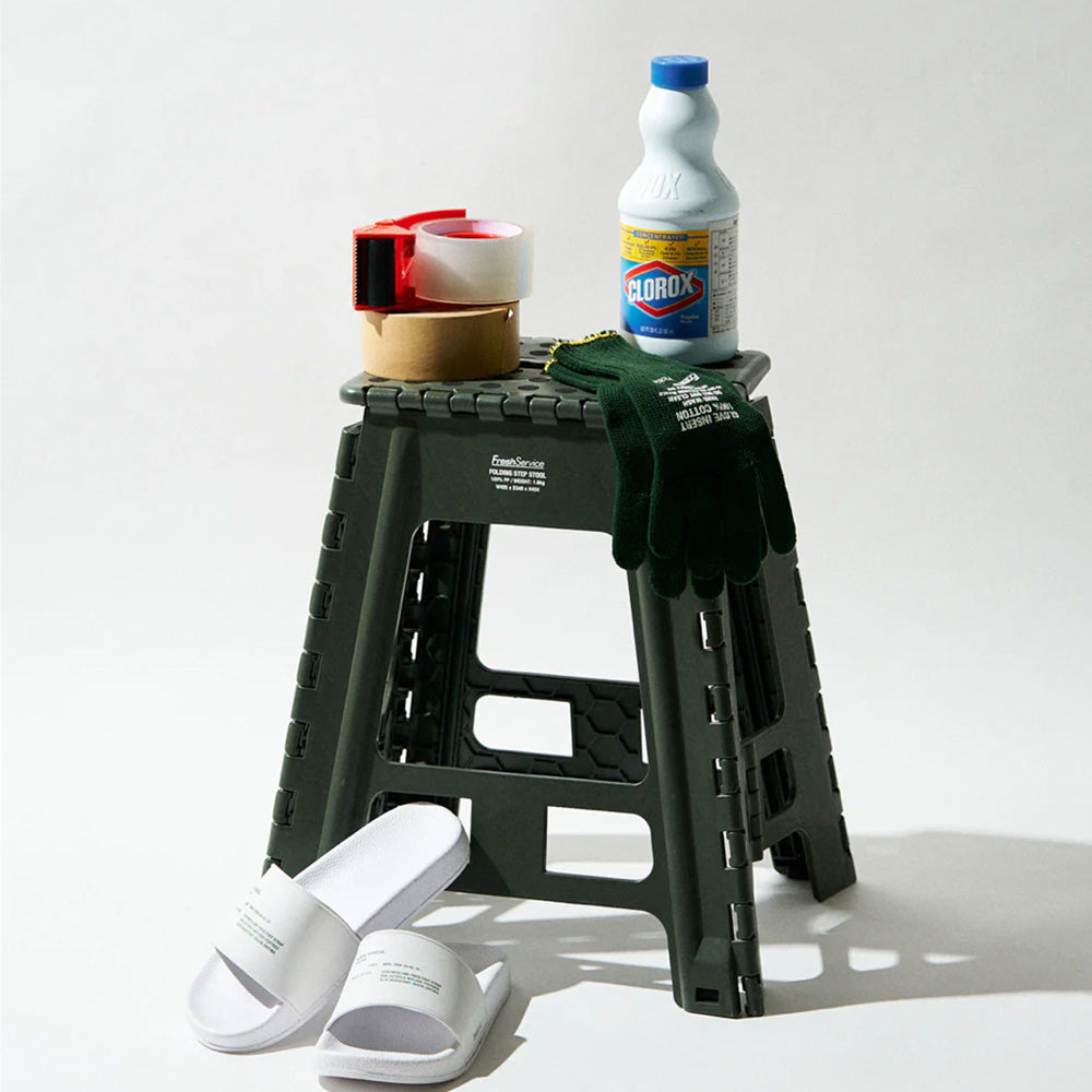 Fresh Service - FOLDING STEP STOOL