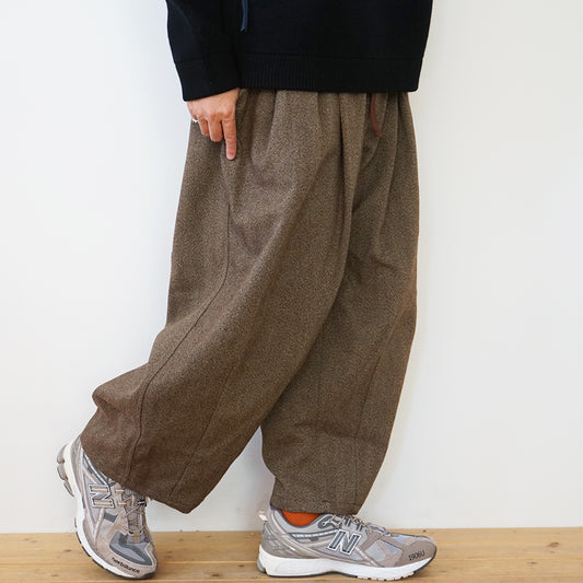 is-ness - TECH TWEED BALLOON PANTS