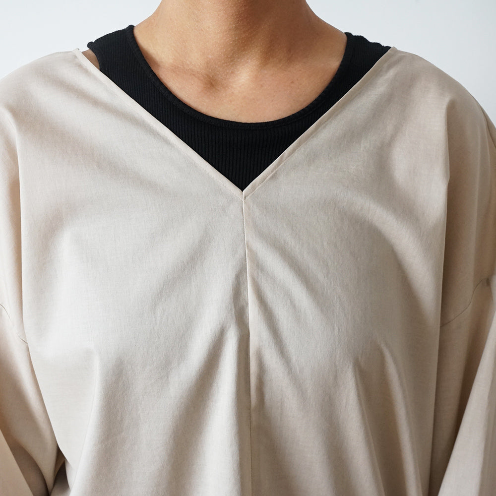 Graphpaper - Silicon Lawn V-Neck Blouse