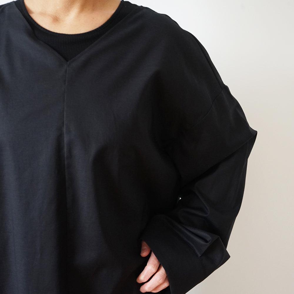 Graphpaper - Silicon Lawn V-Neck Blouse