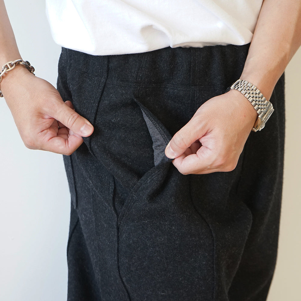 Cale - WOOL FELT EASY PANTS
