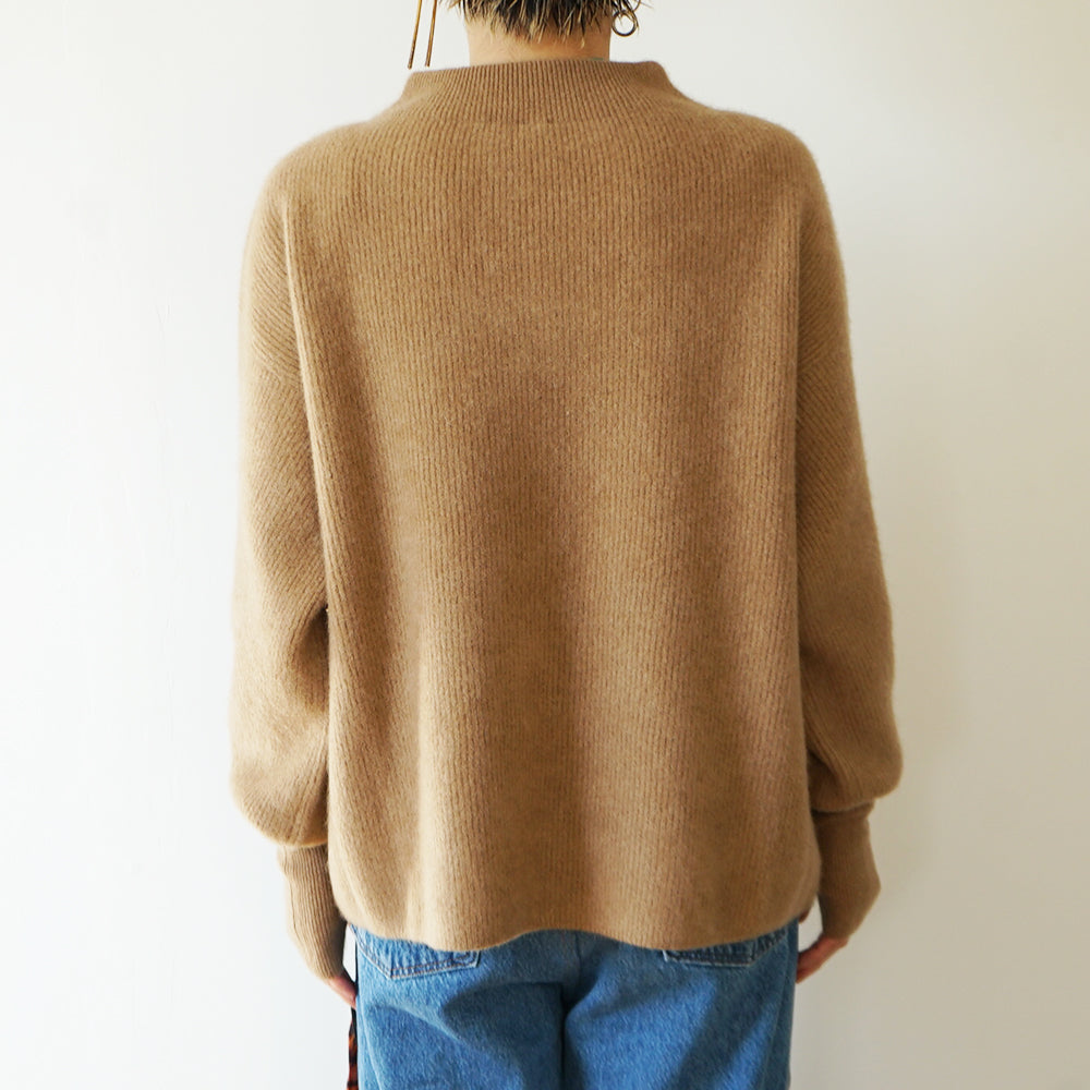 BATONER - CASHMERE FOX BOAT NECK