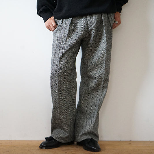 NEAT - Random Herringbone Wide