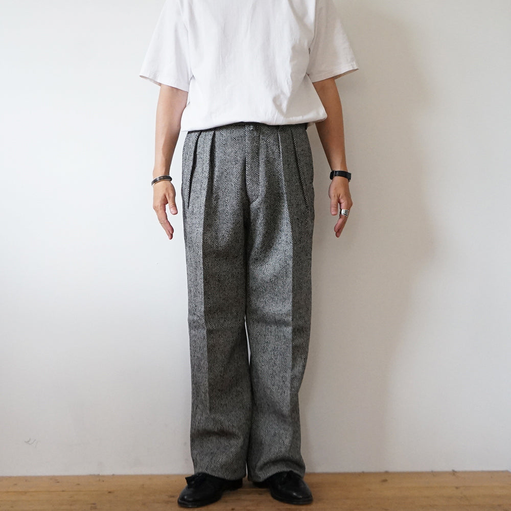 NEAT - Random Herringbone Wide