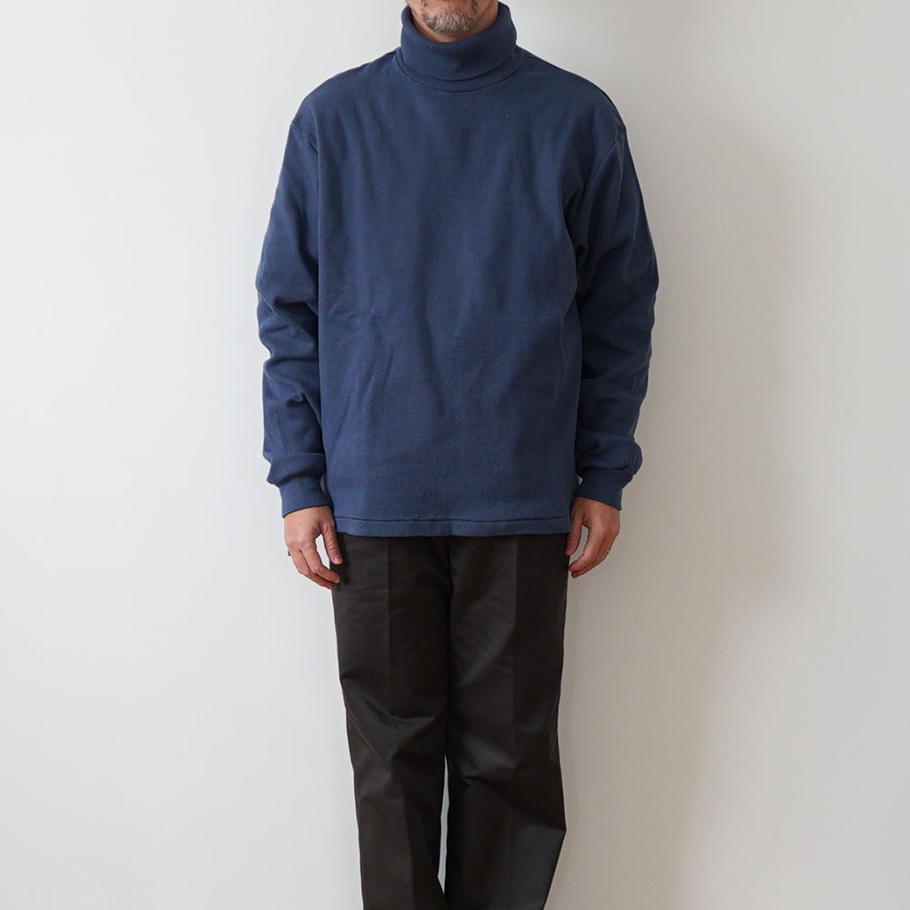 FOUNDOUR - MOCK NECK LONG SLEEVE SHIRT