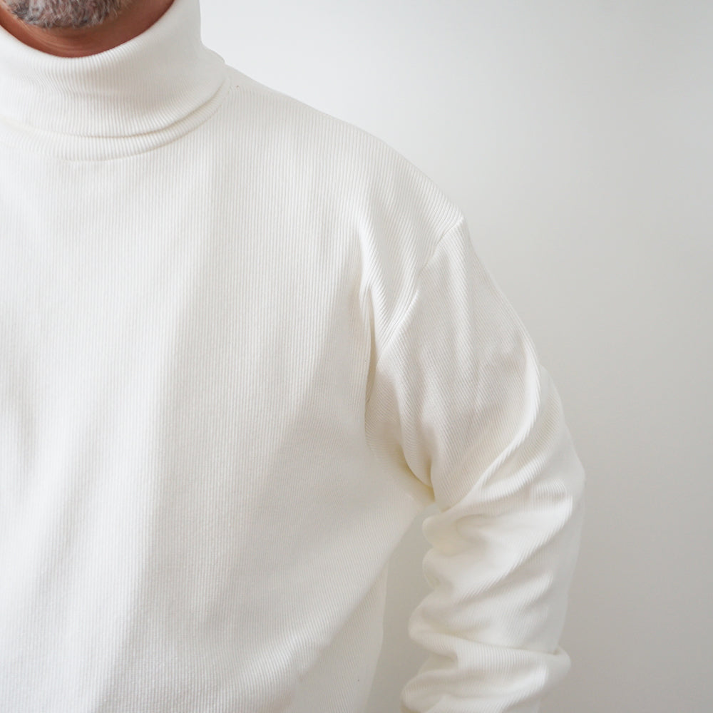 FOUNDOUR - MOCK NECK LONG SLEEVE SHIRT