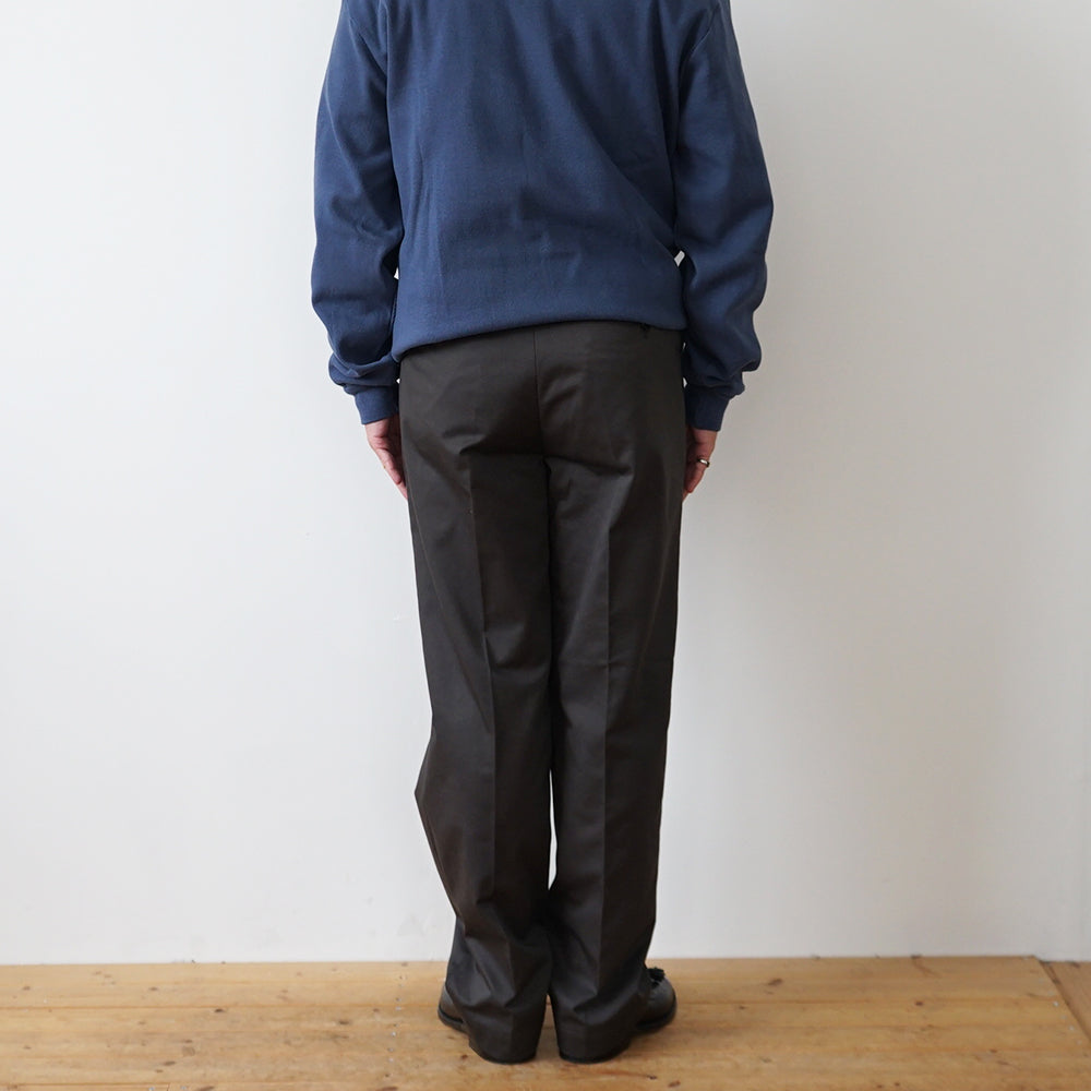 FOUNDOUR - T/C TWILL TUCK TROUSERS