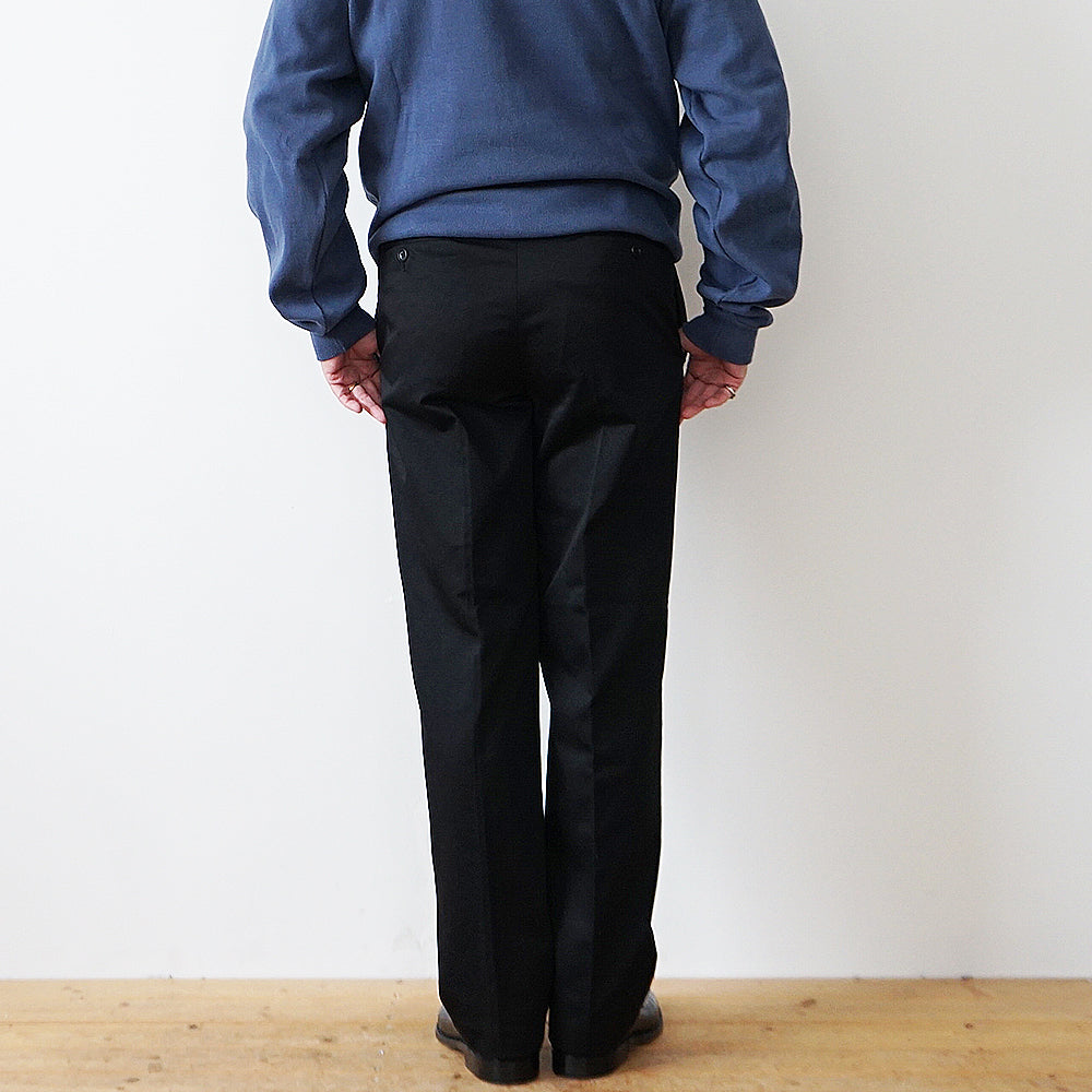 FOUNDOUR - T/C TWILL TUCK TROUSERS – IN MY BOOK STORE