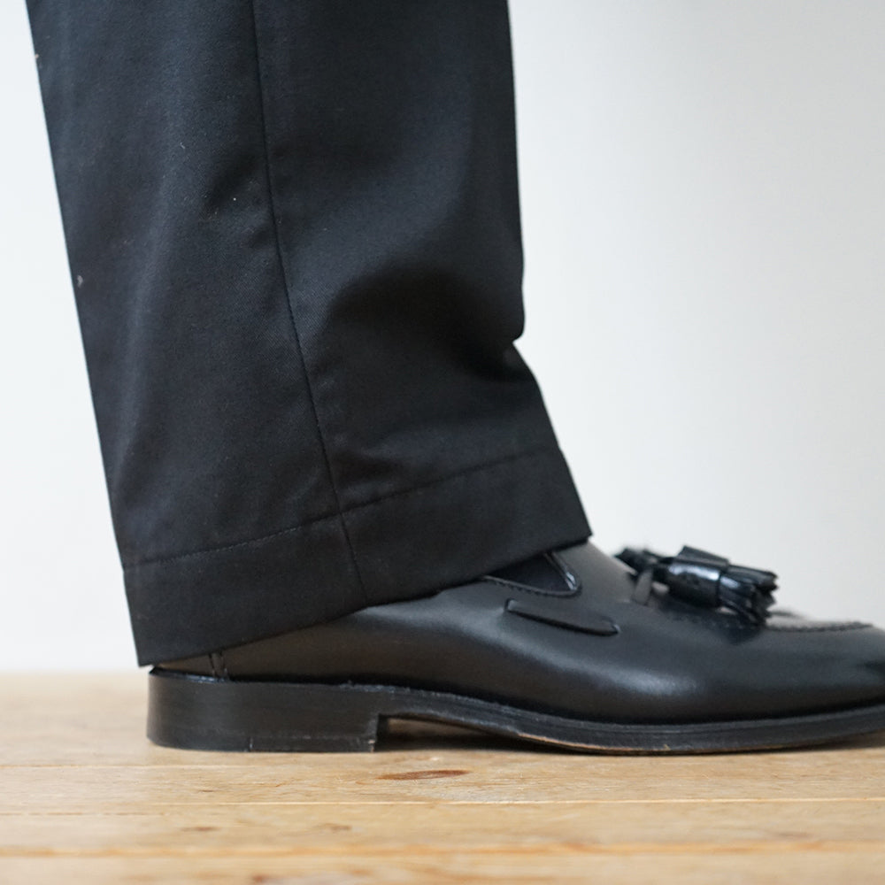 FOUNDOUR - T/C TWILL TUCK TROUSERS