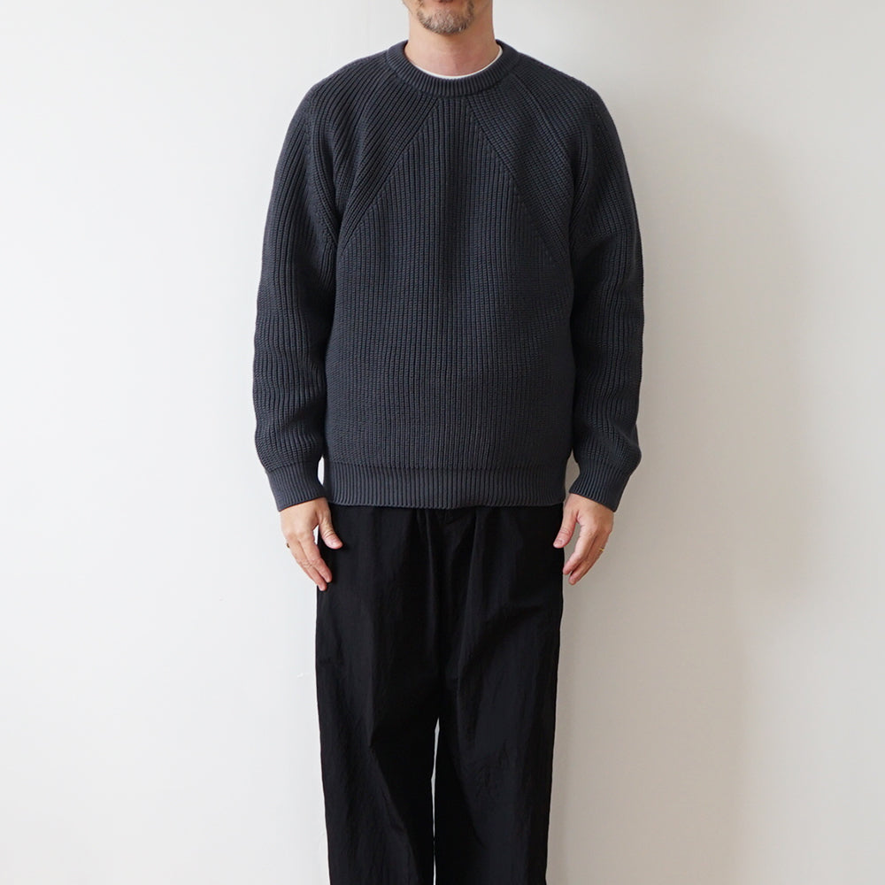 BATONER - SIGNATURE CREW NECK