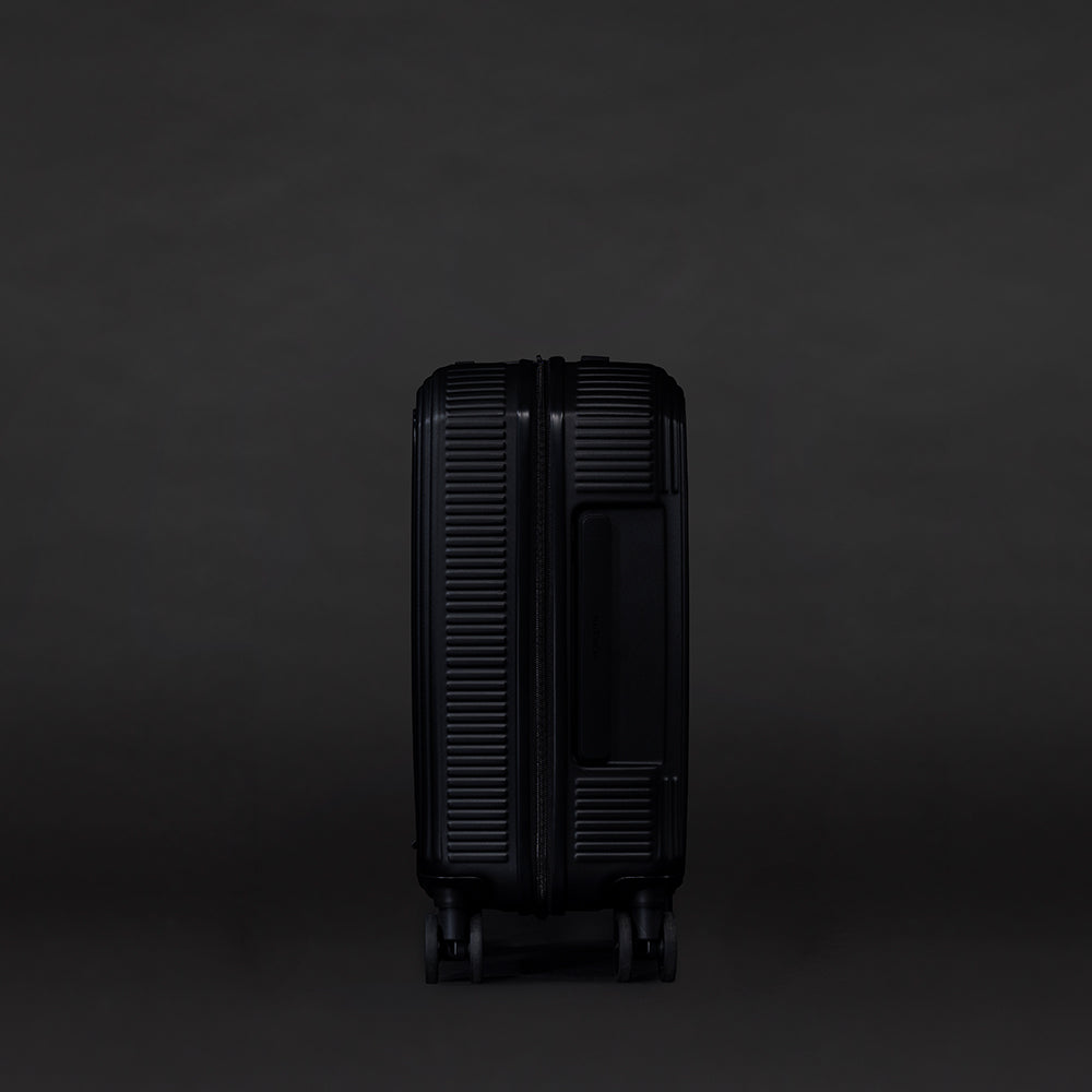 MONOLITH - SUITCASE PRO OCTA 30