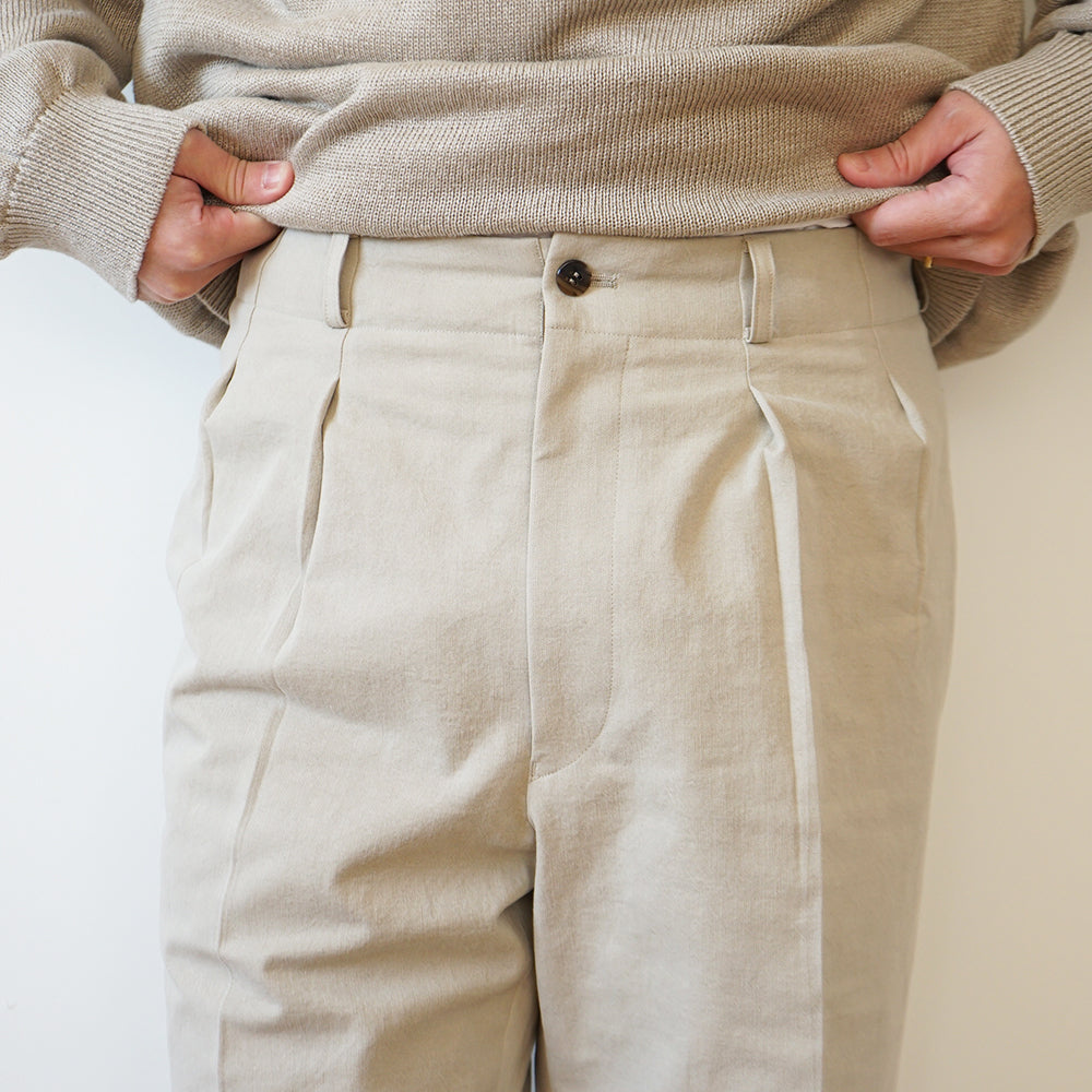 Cale - Nidom Chino 2-tuck Trousers