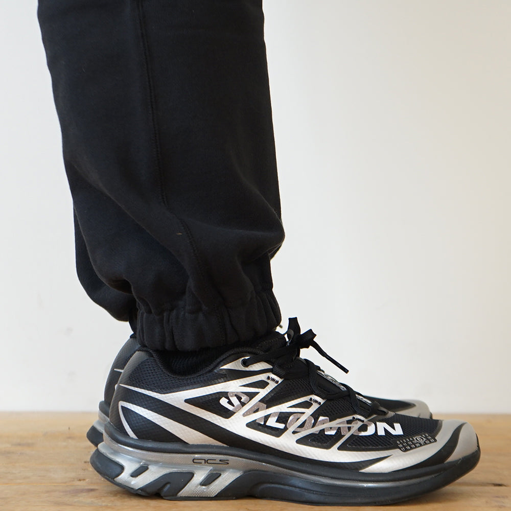 Mercedes Anchor inc. - V-DAY LOGO SWEAT PANTS