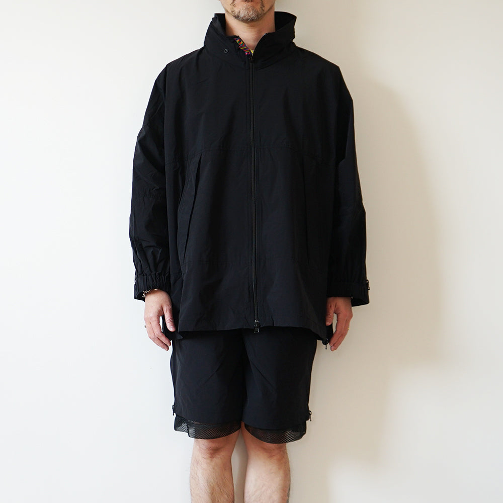 is-ness - Technical Ventilation Coat