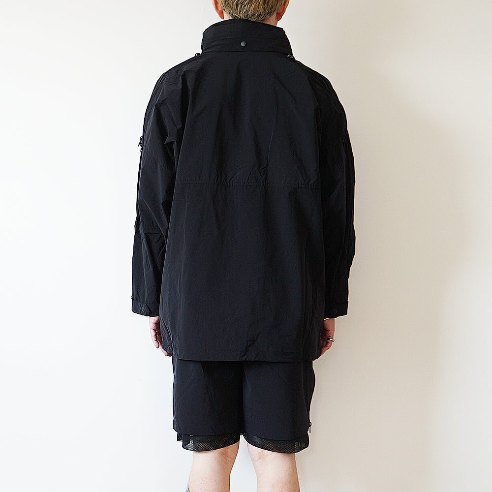 is-ness - Technical Ventilation Coat