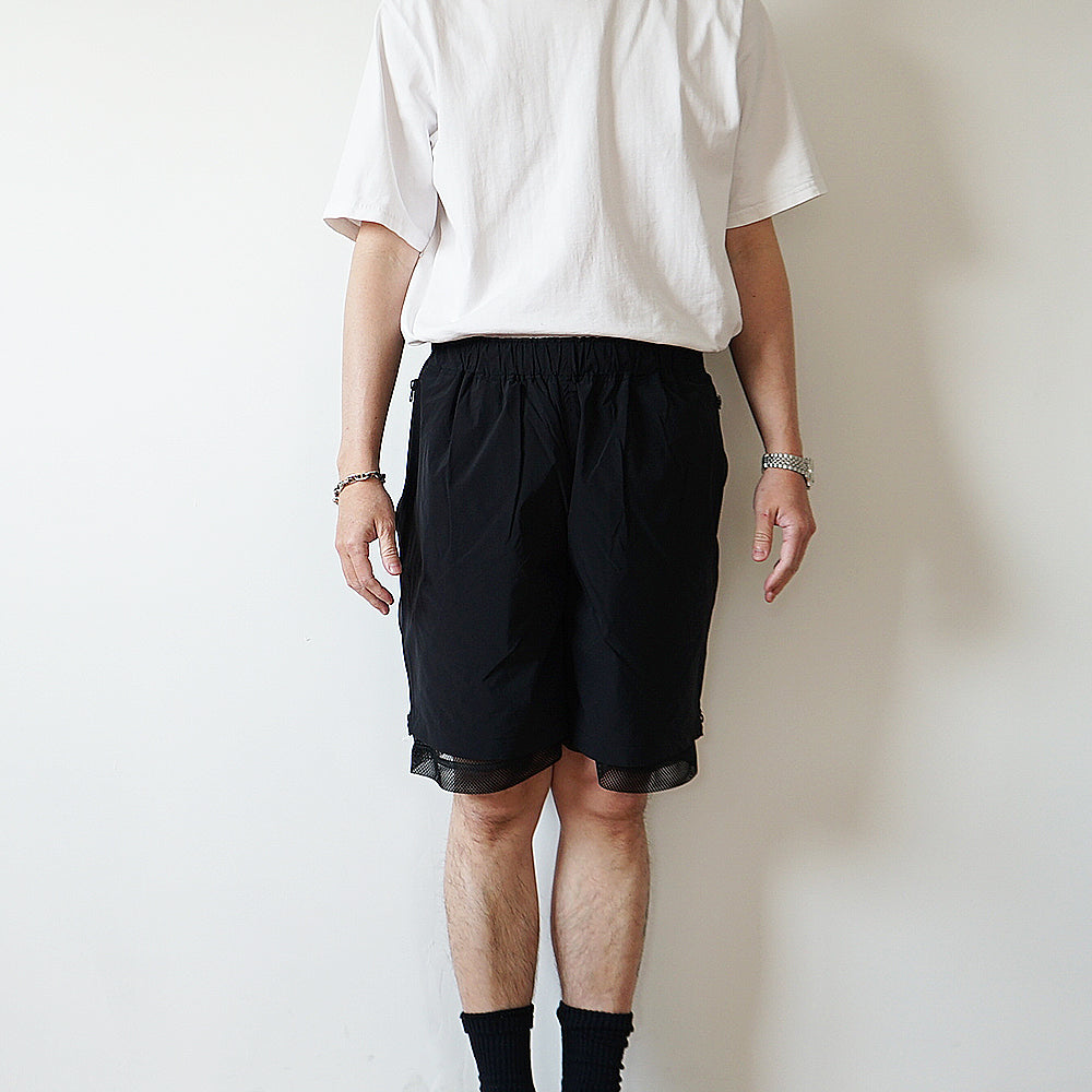 is-ness - Technical Ventilation Shorts
