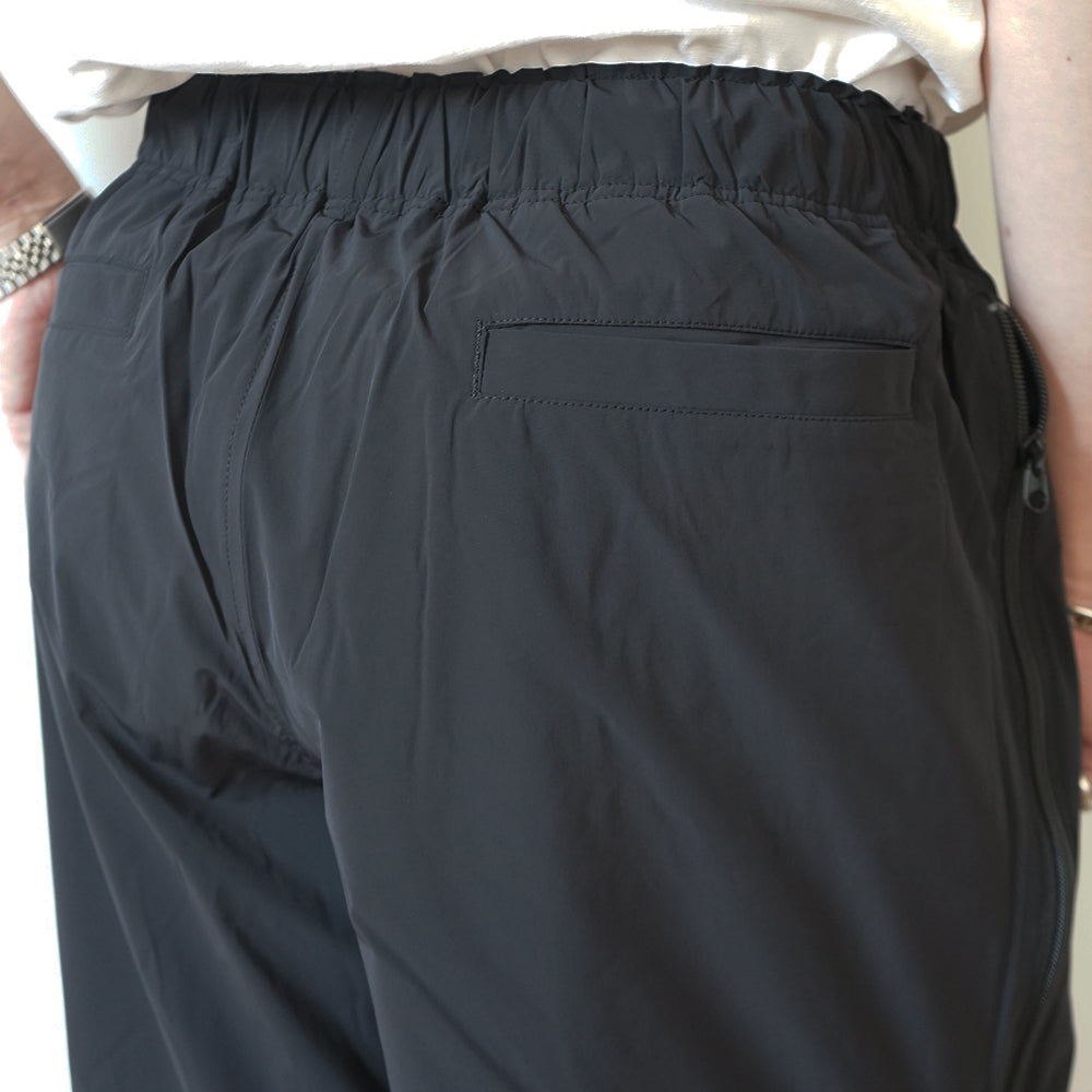 is-ness - Technical Ventilation Shorts