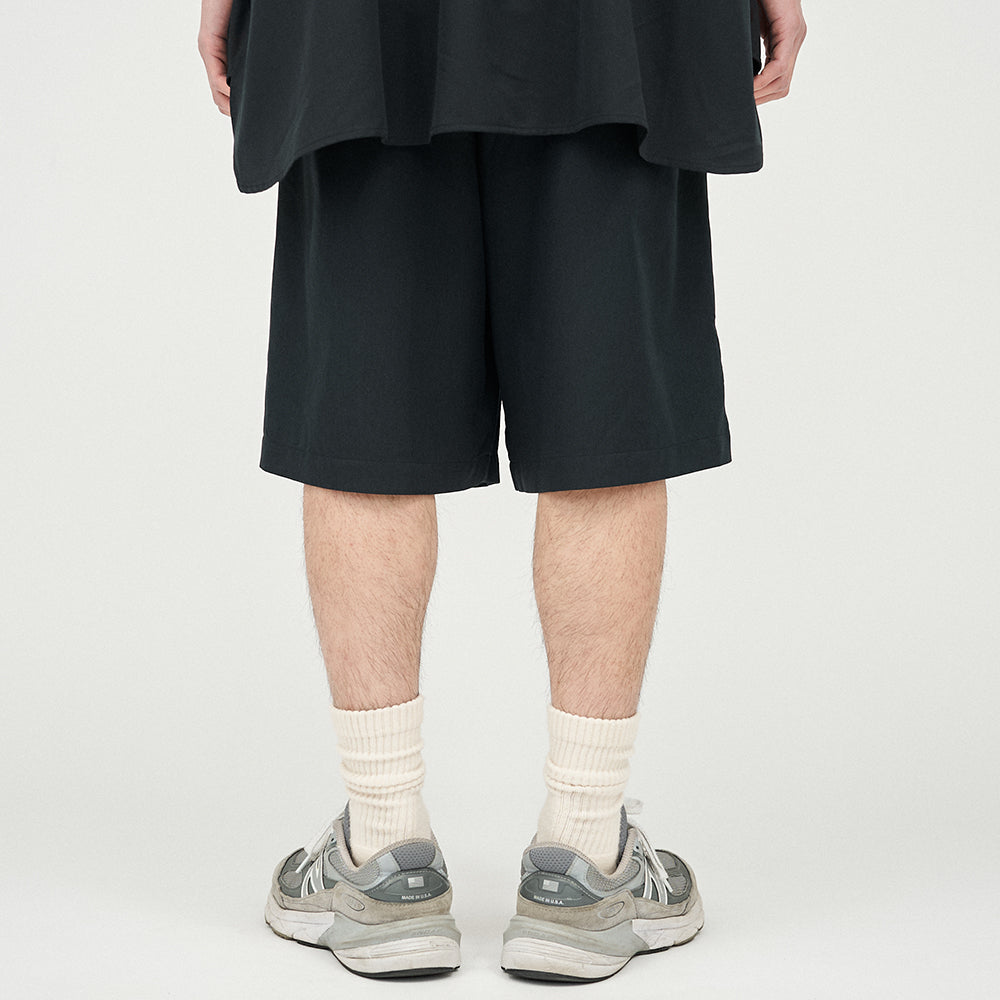 Fresh Service - COOLFIBER TWO TUCK EASY SHORTS