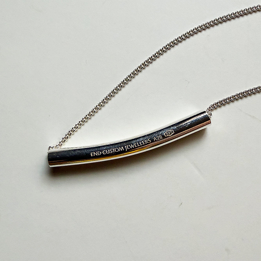 END CUSTOM JEWELLERS - Smile Bar / Necklace