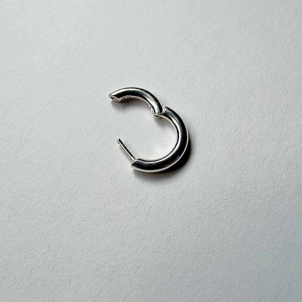 END CUSTOM JEWELLERS - Echo Hoop Pierce